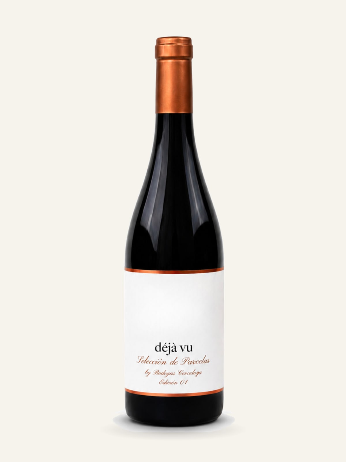 Botella de vino Déjà Vu con la etiqueta personalizable, lista para llevar vuestra fotografía o vuestro logotipo